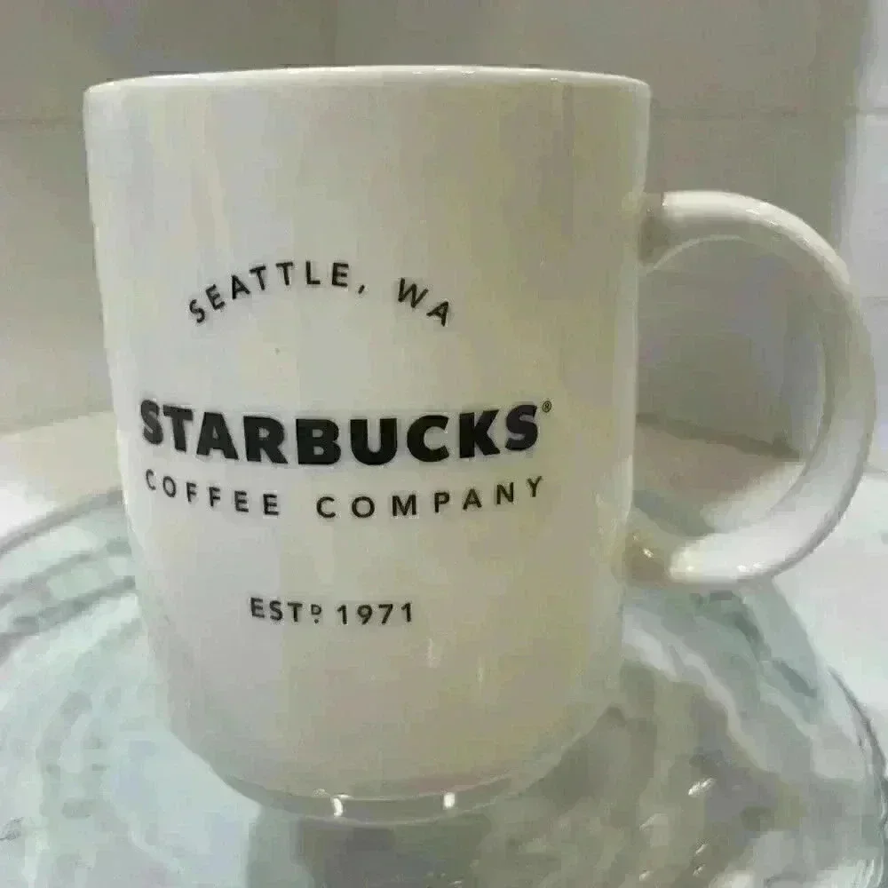 Starbucks 2018 Seattle, WA Washington EST 1971 Large 14oz Ceramic Coffee Tea Mug